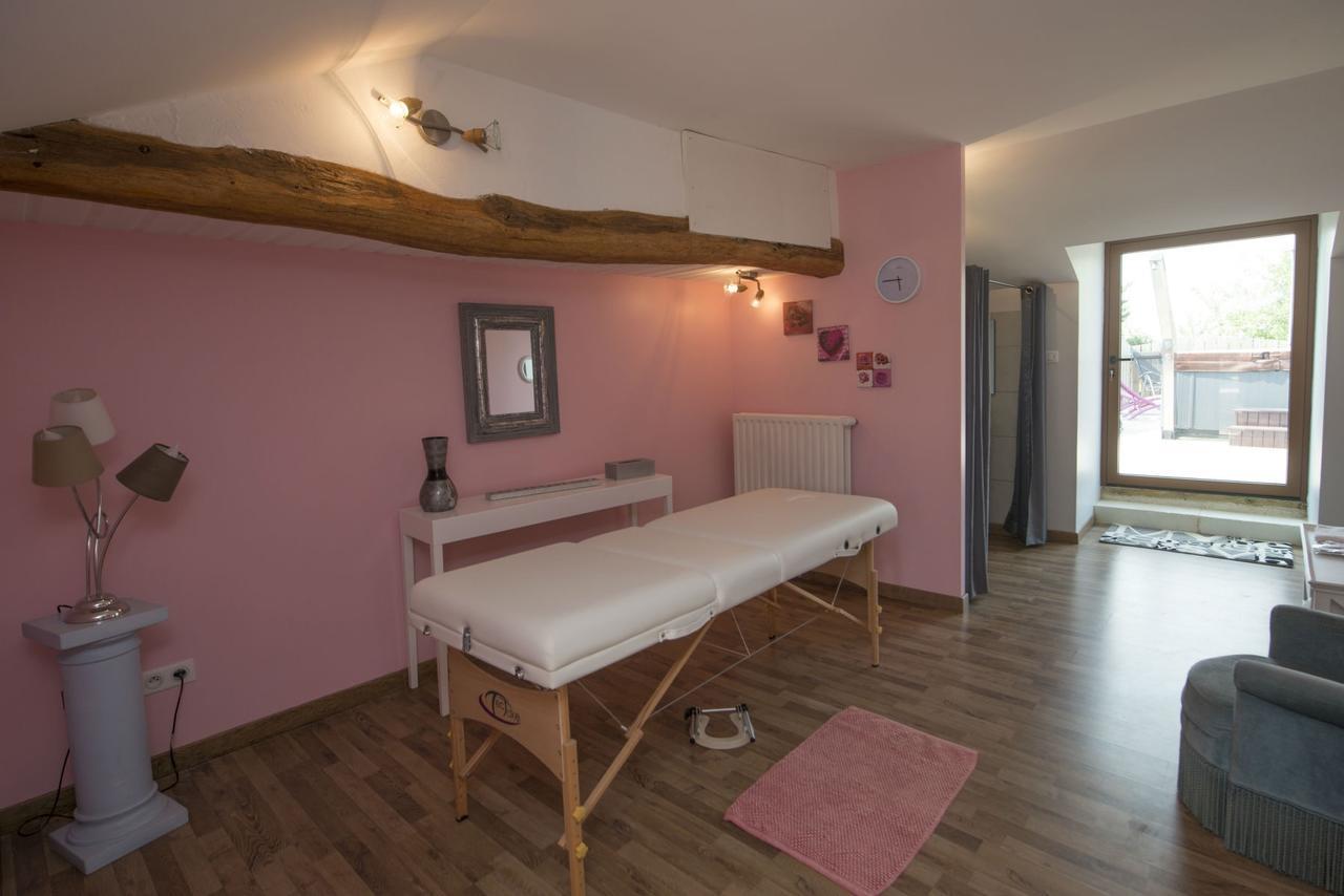 Chambres D'Hotes Les Delices De La Roche Louresse-Rochemenier Buitenkant foto