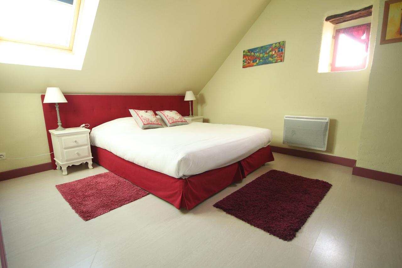 Chambres D'Hotes Les Delices De La Roche Louresse-Rochemenier Buitenkant foto